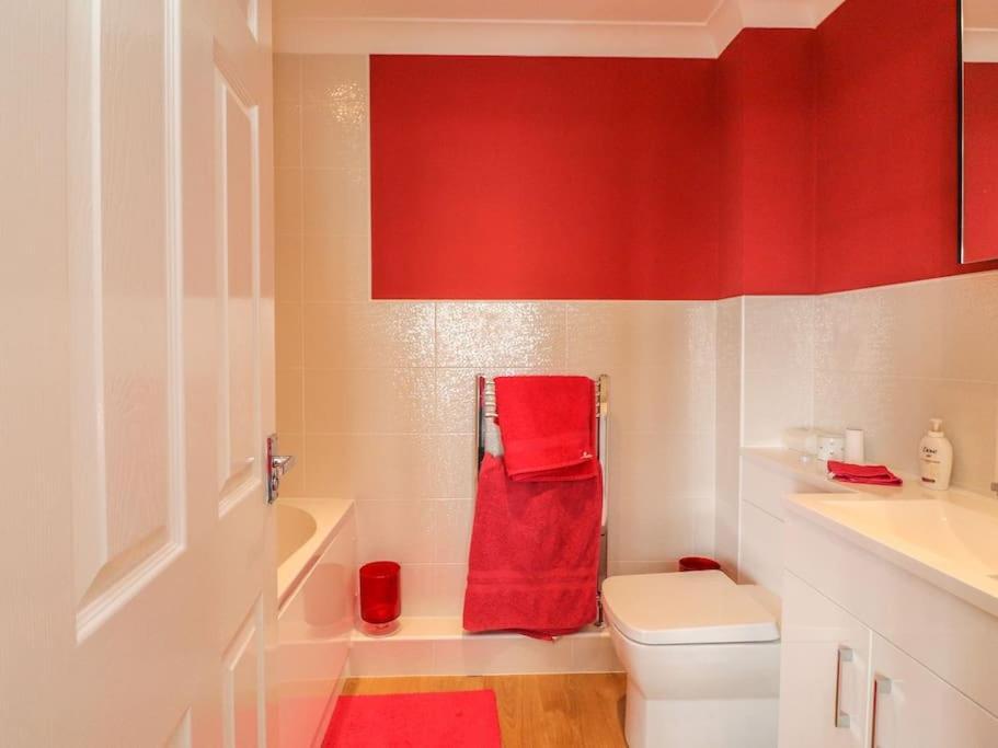 Stunning Seaviews - Beach House - Jacuzzi Bath Tub Littlestone-on-Sea Exterior foto
